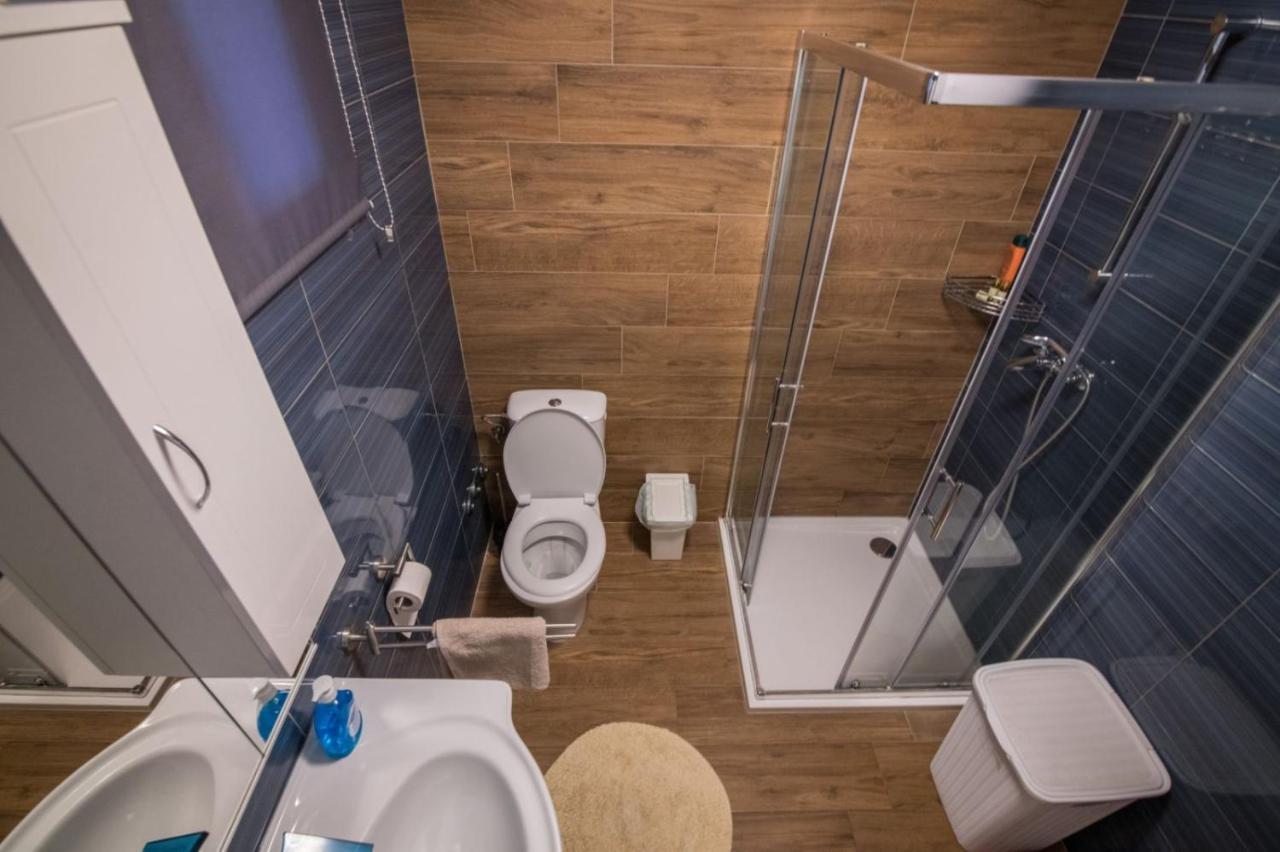 Apartment Traversa Novalja Eksteriør bilde