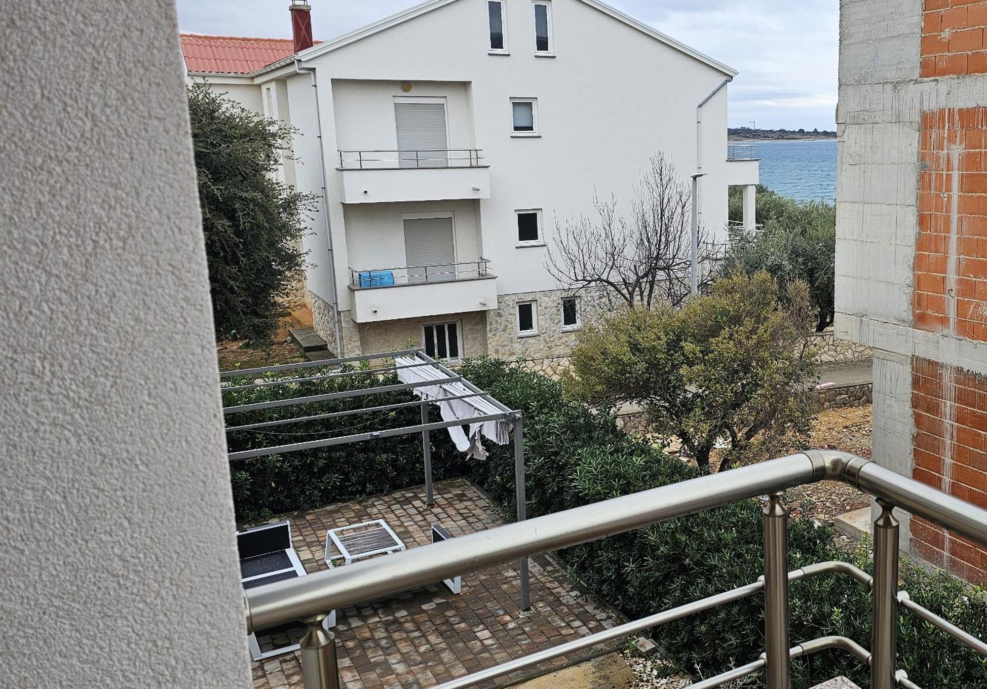 Apartment Traversa Novalja Eksteriør bilde